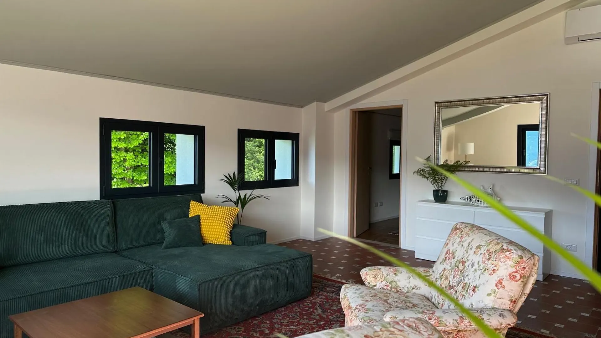 Villa D'Alba Guest House Civenna