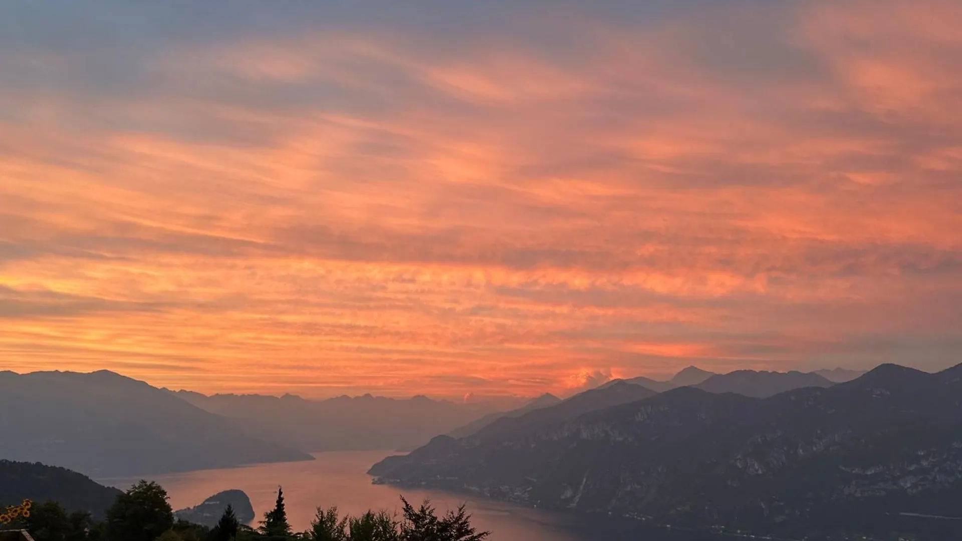 Villa D'Alba Guest House Civenna
