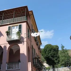 https://albergo-dellangelo.hotelitalianriviera.com