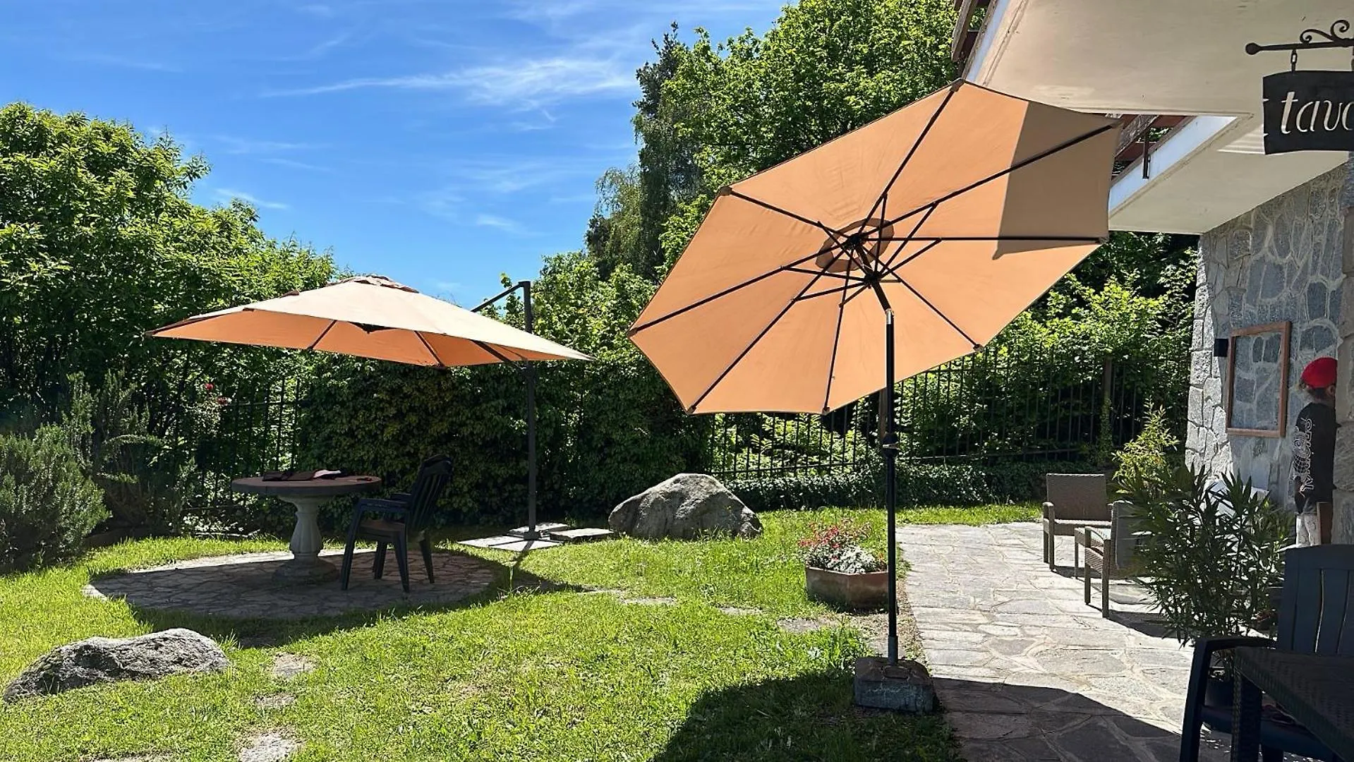 Villa D'Alba Guest House Civenna
